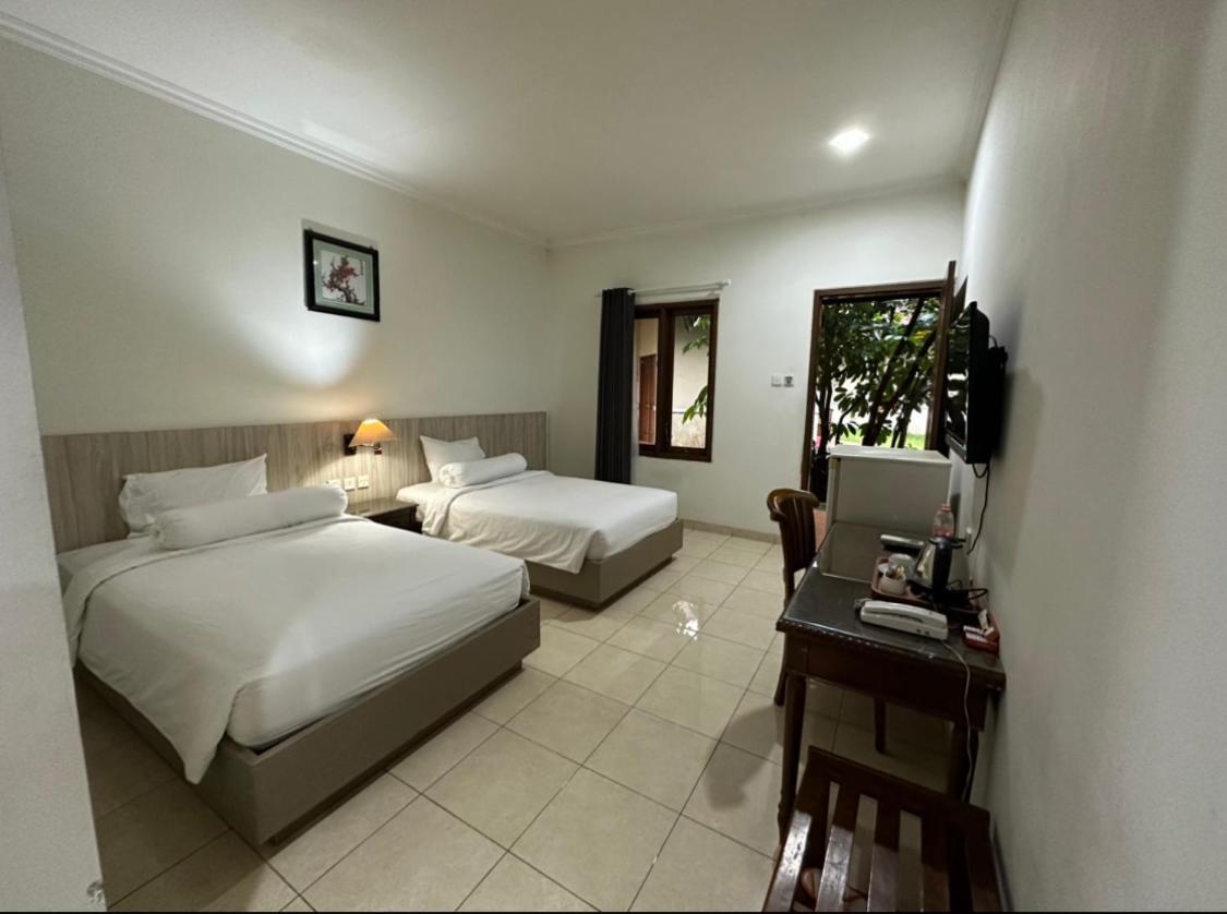 Front One Resort Indraloka Temanggung Exteriér fotografie