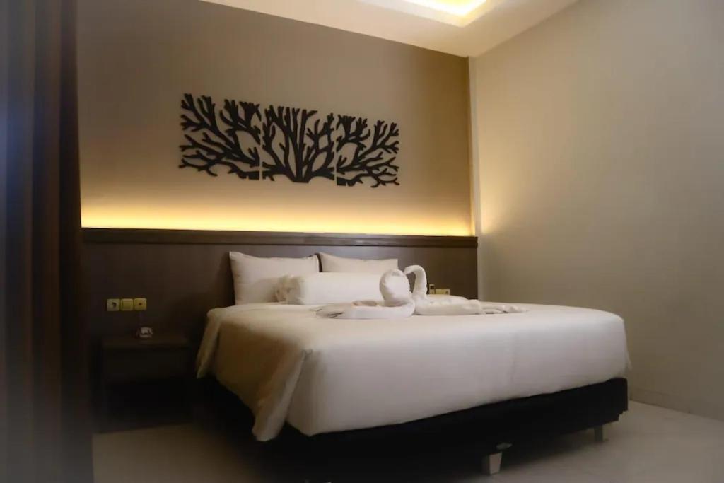 Front One Resort Indraloka Temanggung Exteriér fotografie